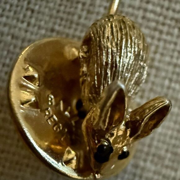 VINTAGE BALLOU MOUSE PIN IN CHEESE - Picture 11 of 17